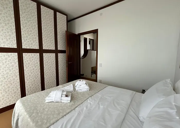 Settanta Garda Heated Pool Вилла *